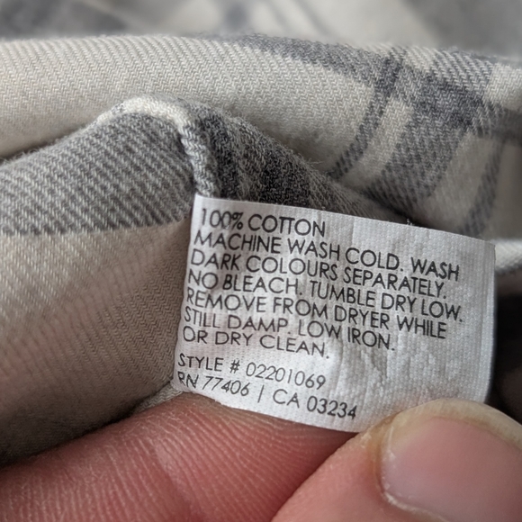 Club Monaco Men's Small Flannel Plaid Shirt Casual Button Down Classic Cotton - Picture 4 of 4